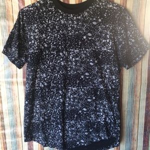Rolling papers black white dots shirt